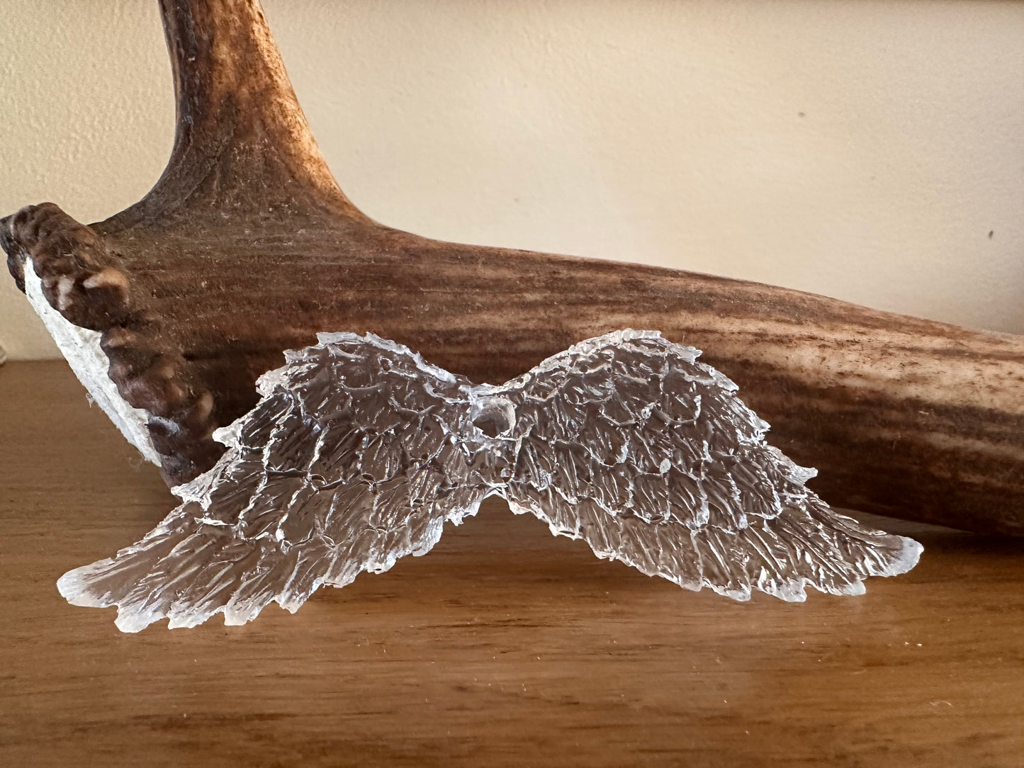 Angel wings hanging decoration