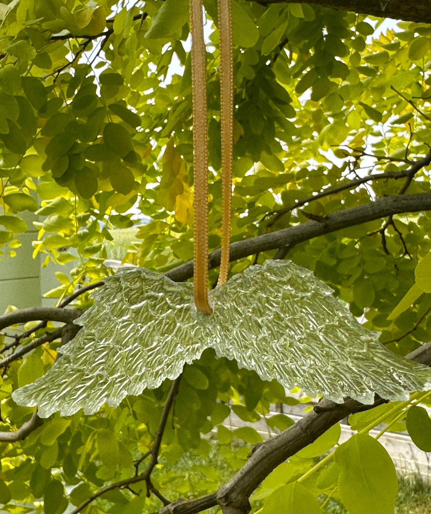 Angel wings hanging decoration