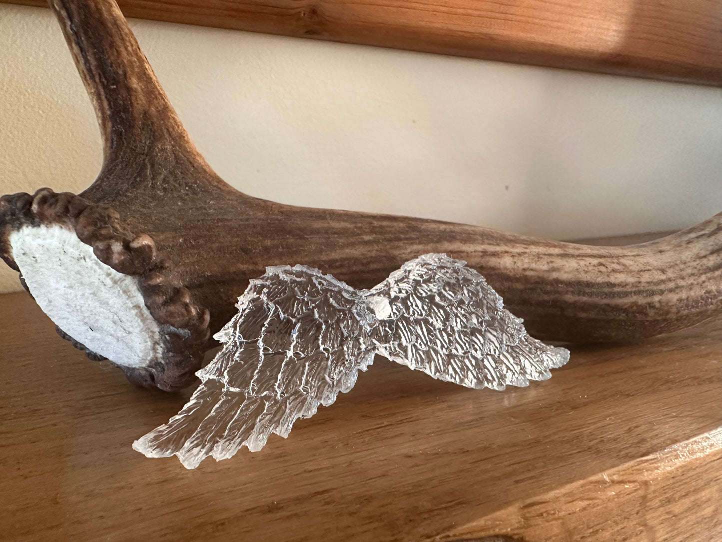 Angel wings hanging decoration